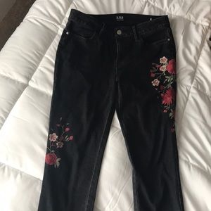 Black embroidered jeggings